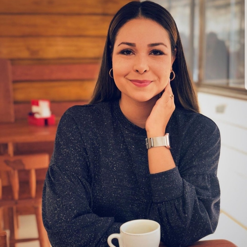 Meet your Posher, Olivia
